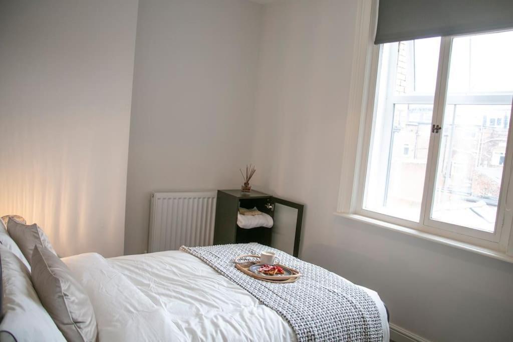 Fortunae'S Cosy Apartment- By Fang Sunderland  Exterior foto